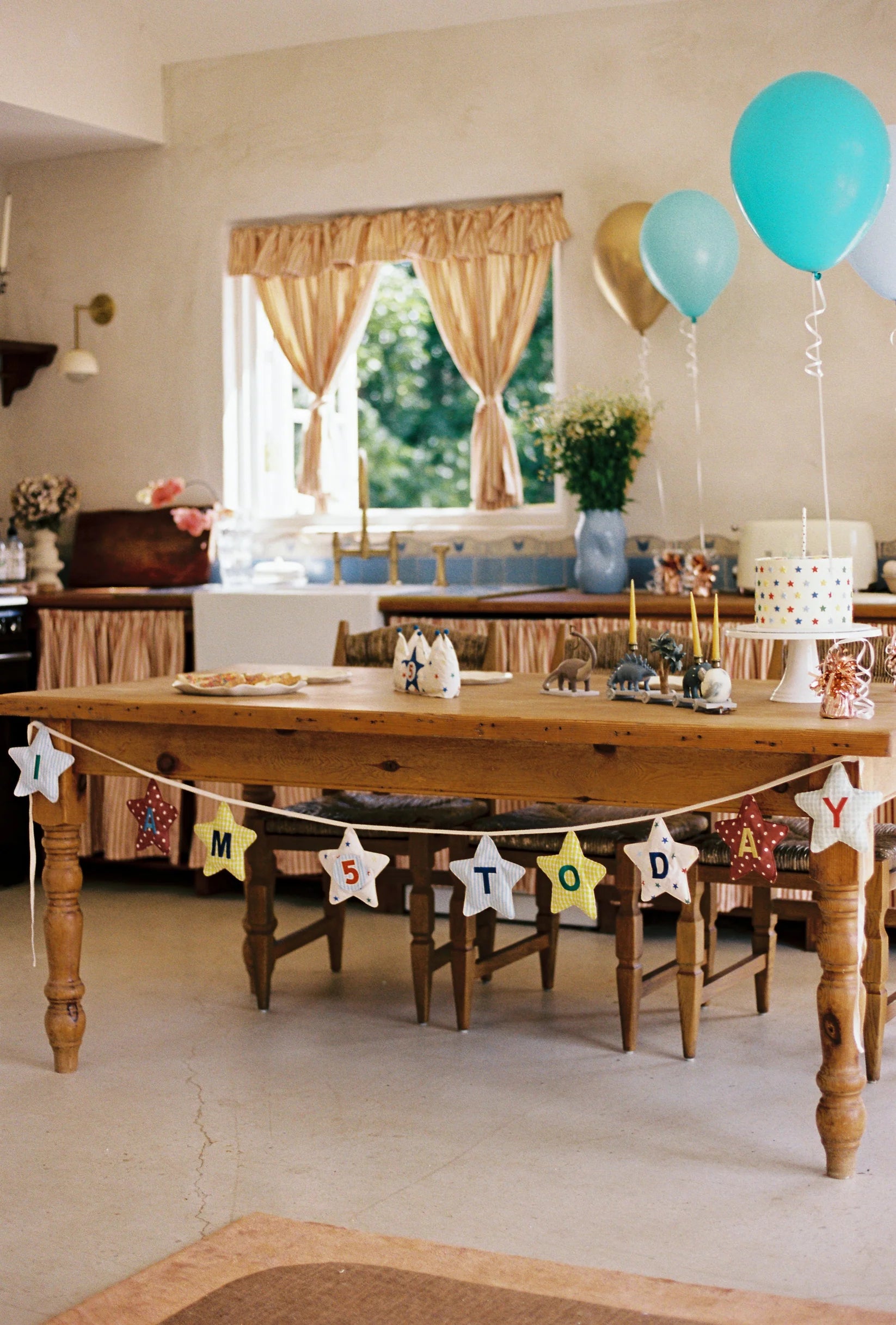 The Wholesome Store - Birthday Banner Stars