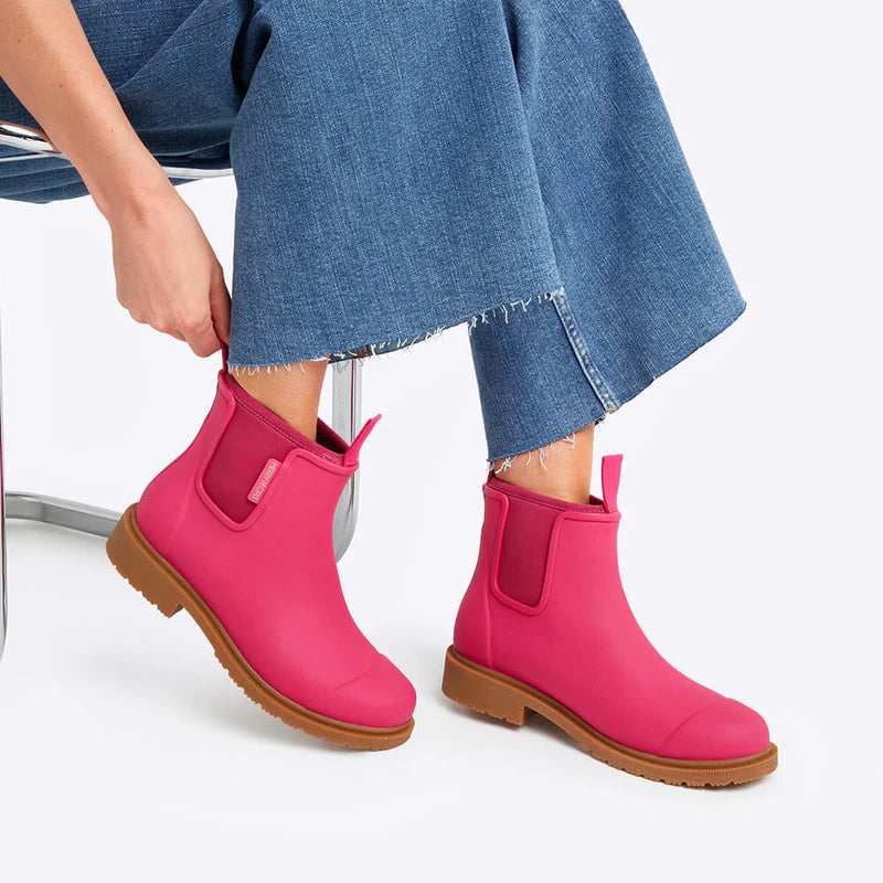 Merry People - Bobbi Women's Ankle Boot Fuchsia Pink