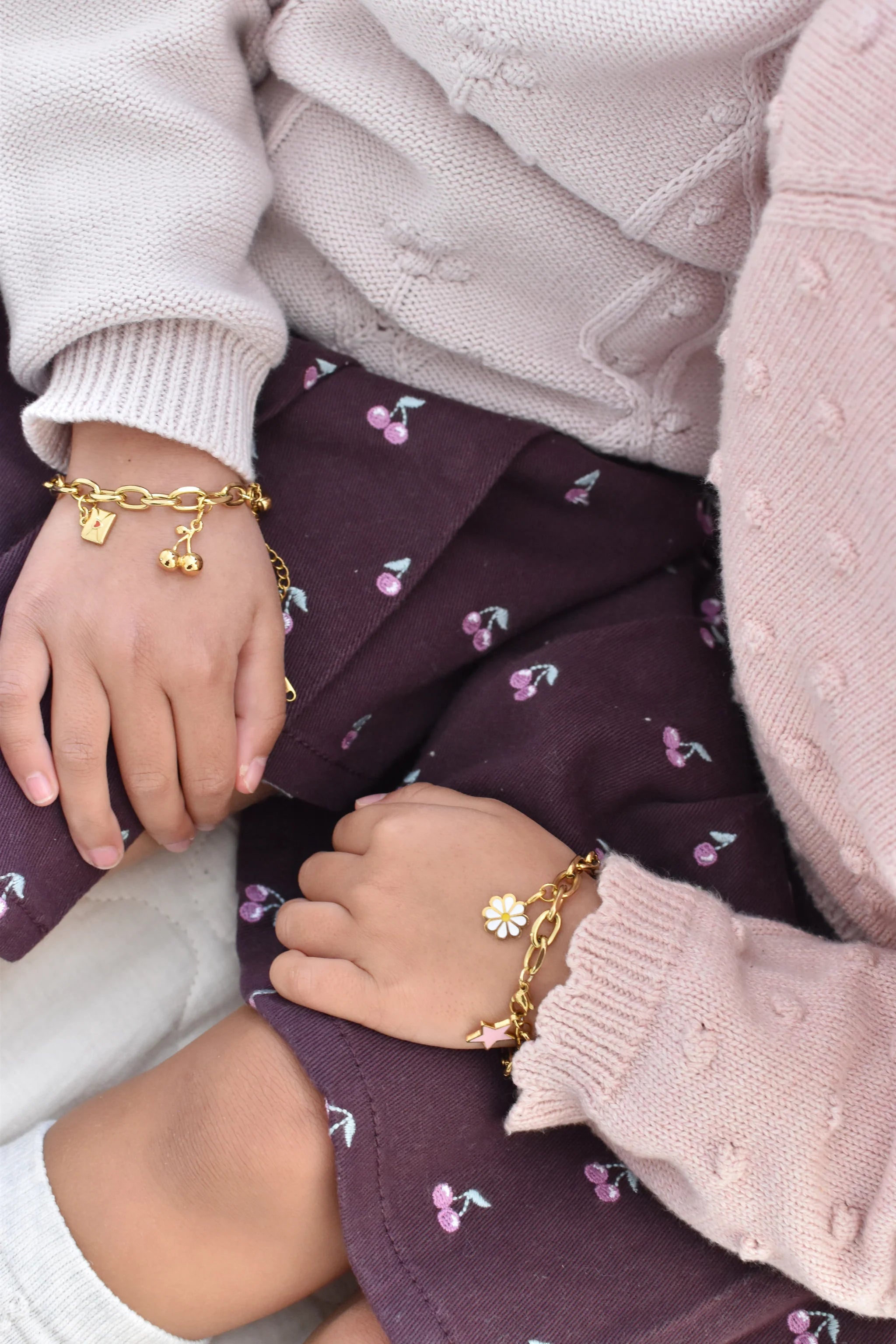 Aunt Mimi's - Girl's Charm Bracelet Kit