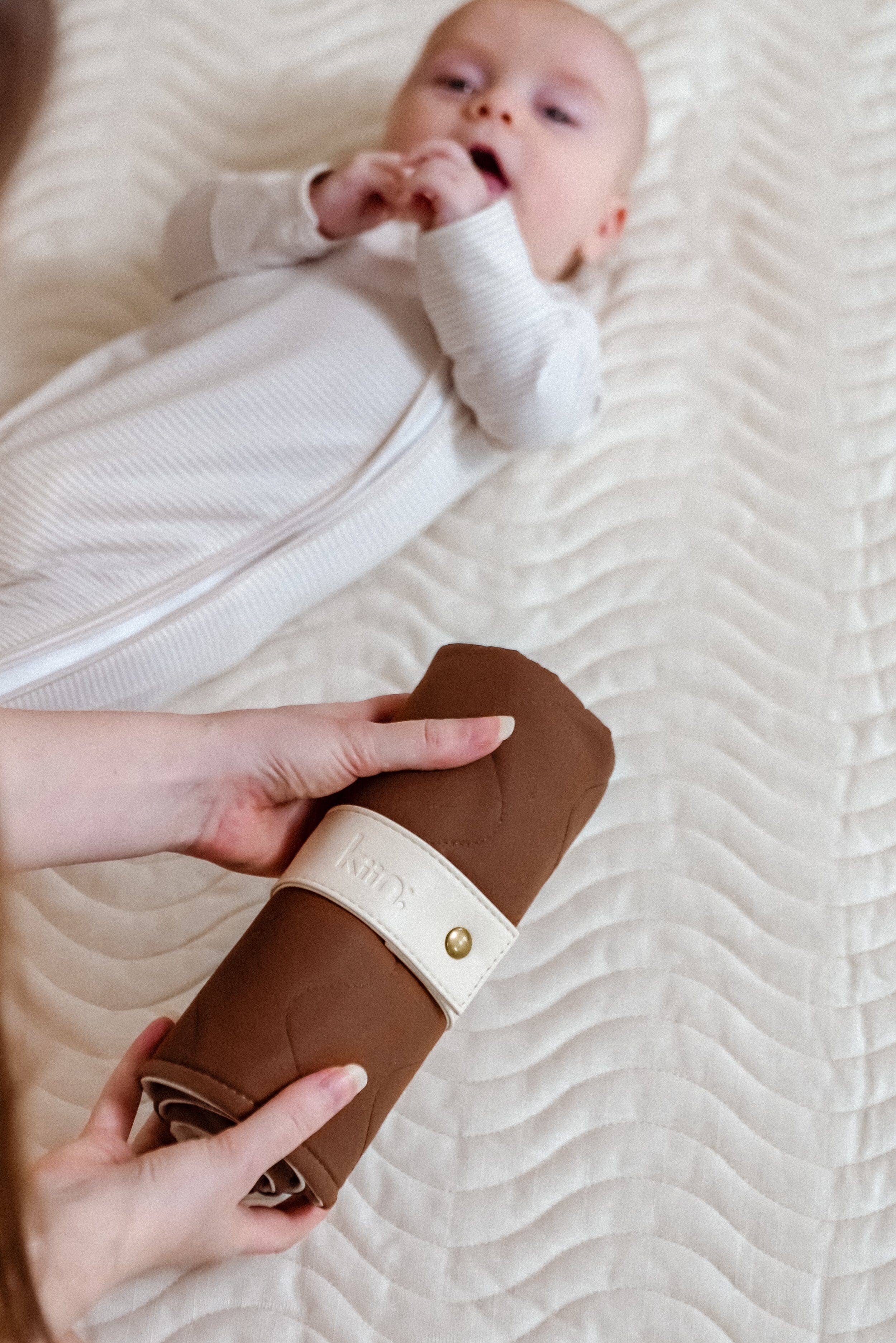 Kiin Baby - Luxe Travel Change Mat Chocolate