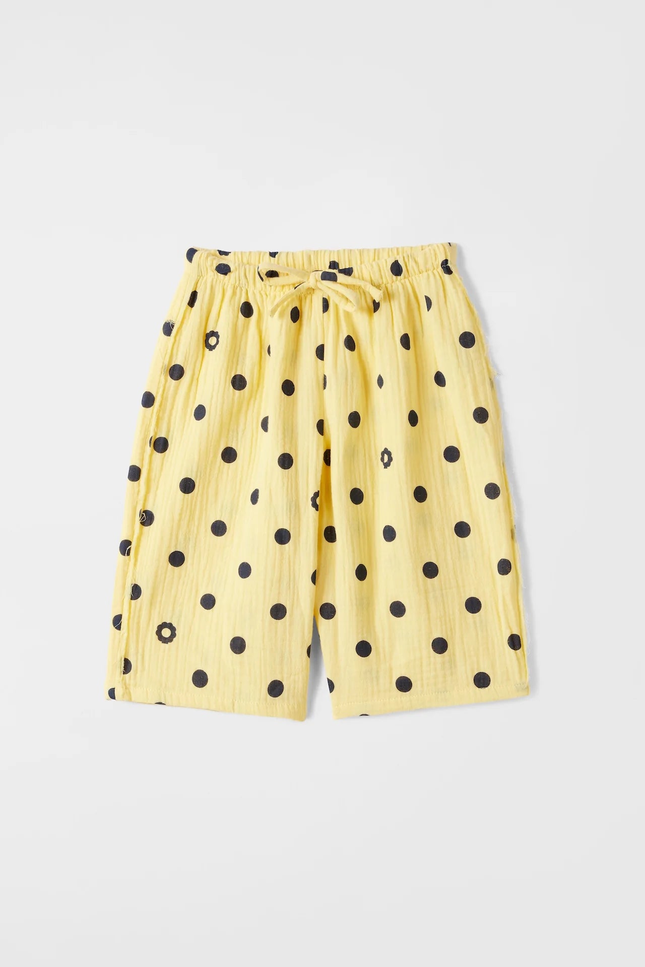 Cubby - Bermuda Short Butter Dot