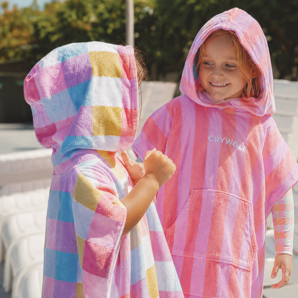 Crywolf - Hooded Towel Flamingo Stripe