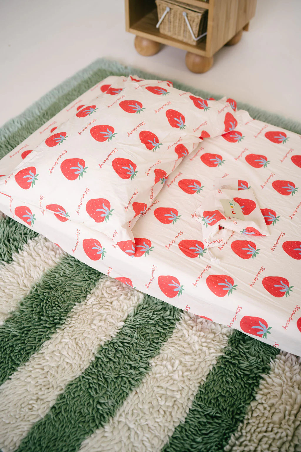PRE-ORDER Play Linen - Strawberry Shortcake Frill Sheet Set Single
