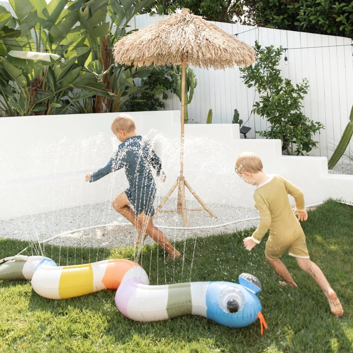SUNNYLIFE - Inflatable Snake Sprinkler