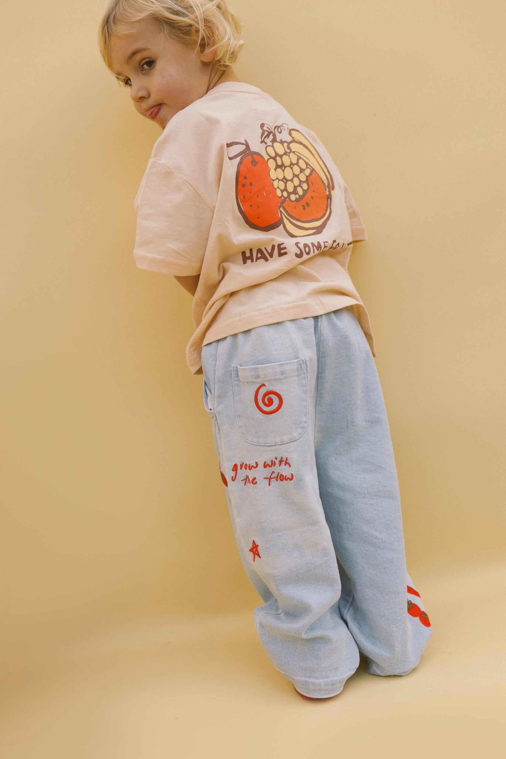 Small Swim Club - Mum I'm Hungry T-Shirt Cream