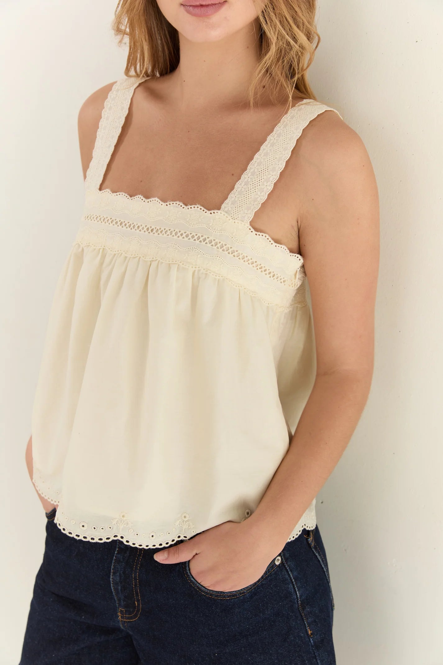 JUNI - Francesca Cami Soft Daffodil