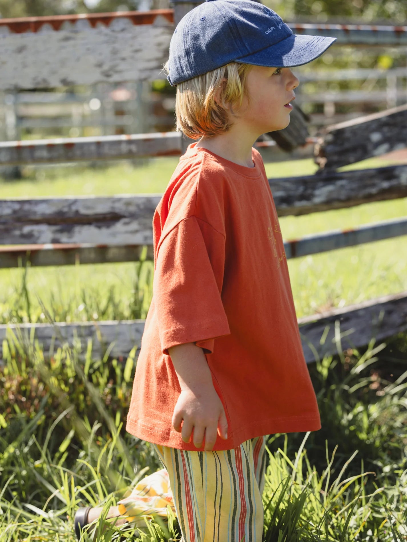 Valencia Byron Bay - Calm Your Farm Tee