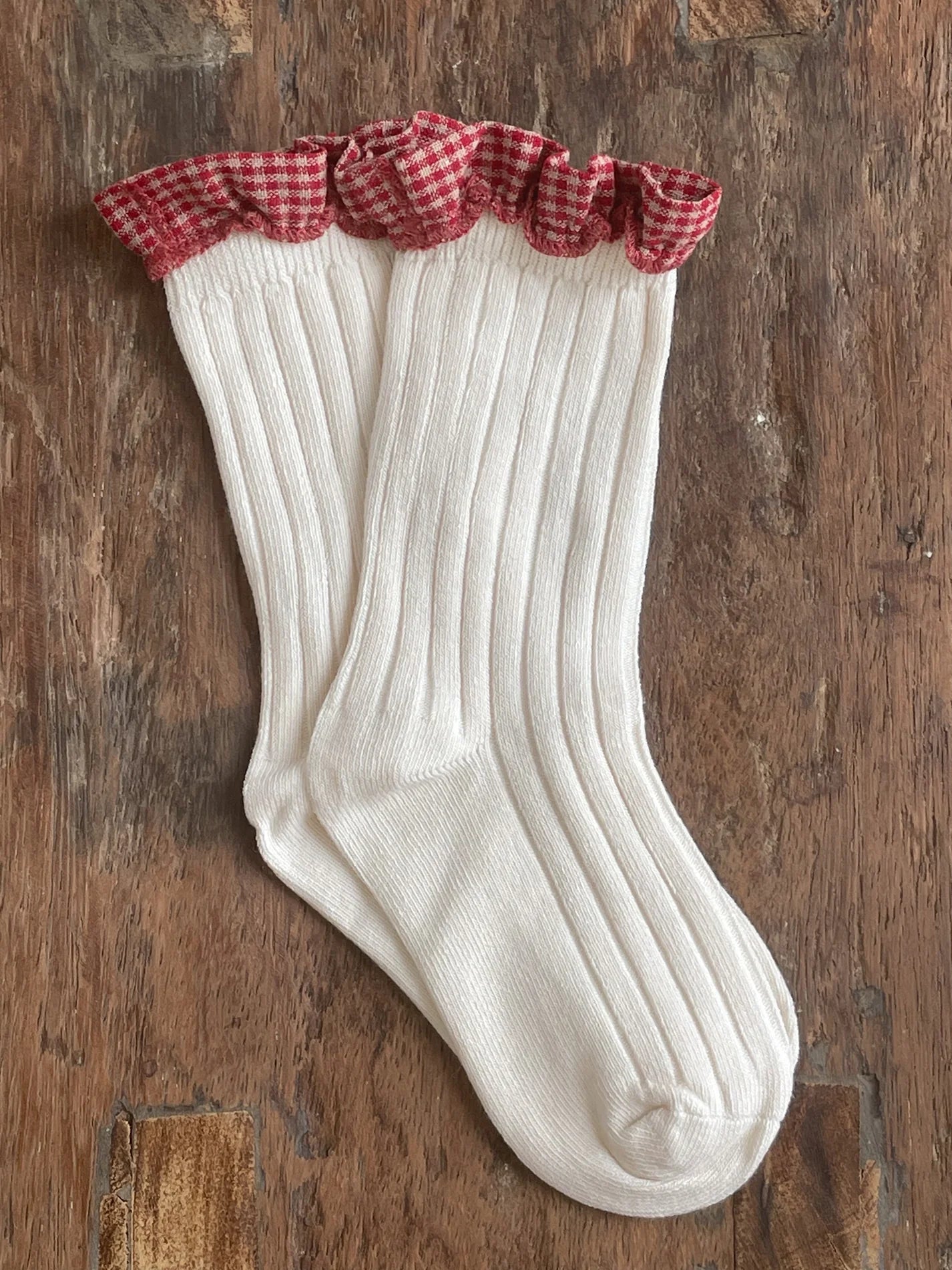 Valencia Byron Bay - Christmas Frilly Socks