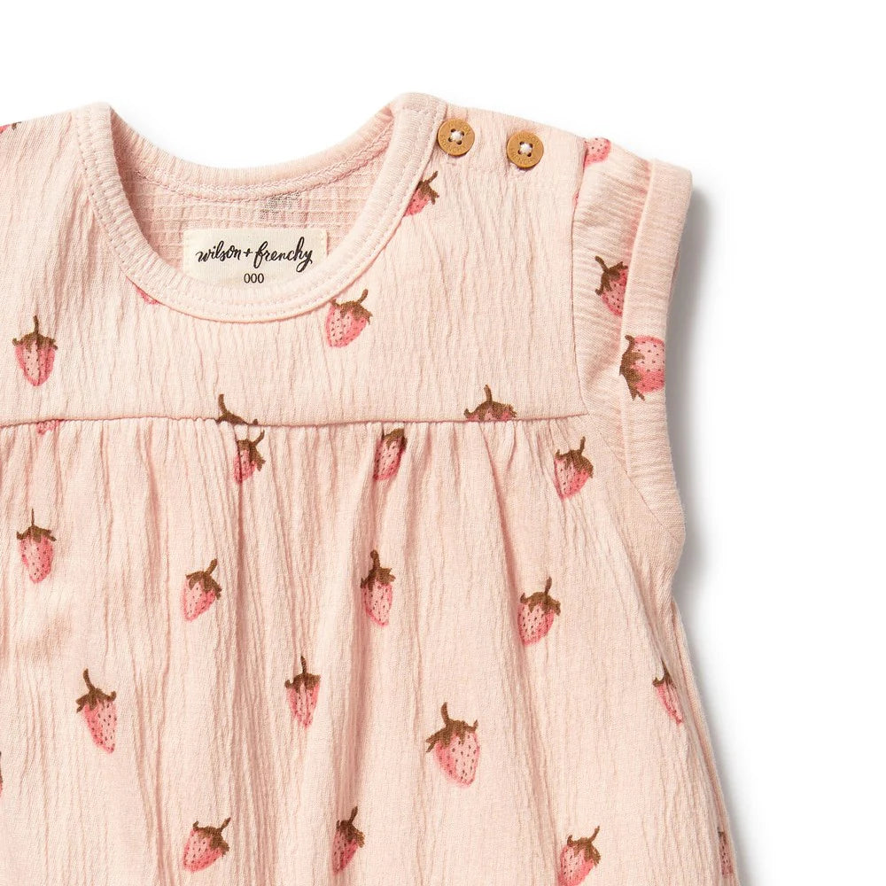 Wilson & Frenchy - Strawberry Kisses Organic Growsuit