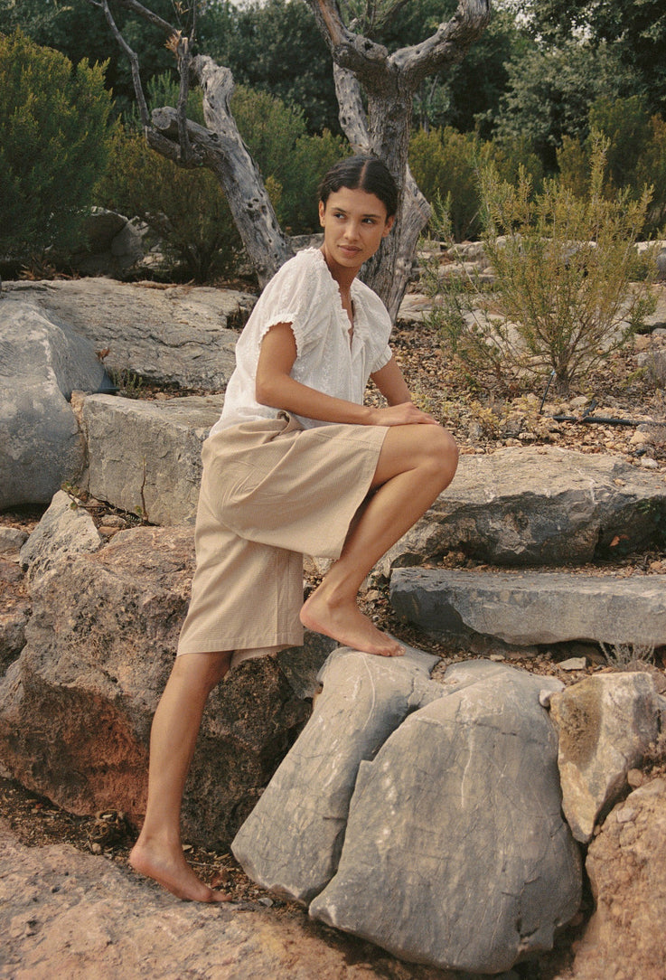 Juni Vivi Bermuda Short Wheat Check