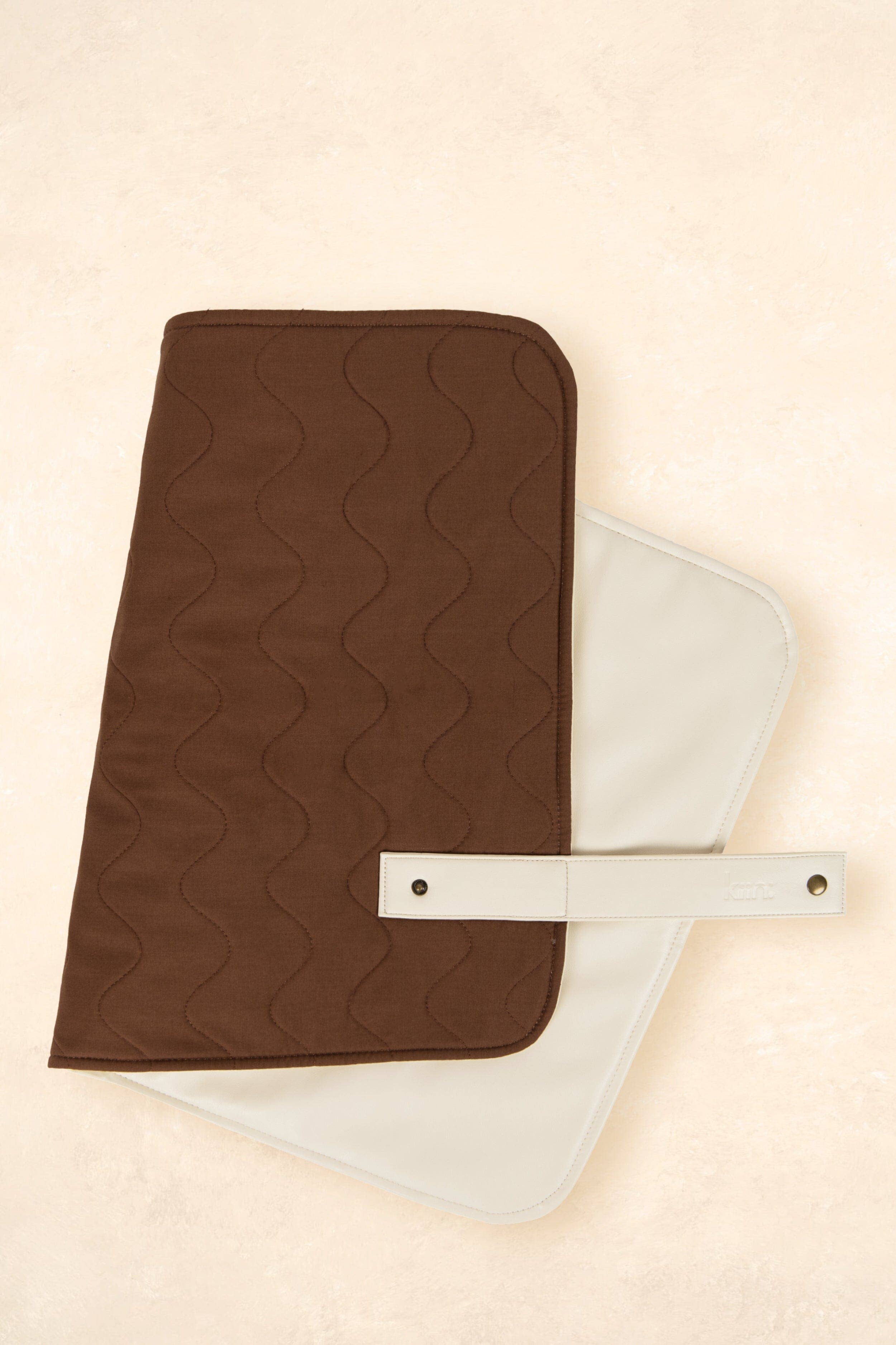 Kiin Baby - Luxe Travel Change Mat Chocolate