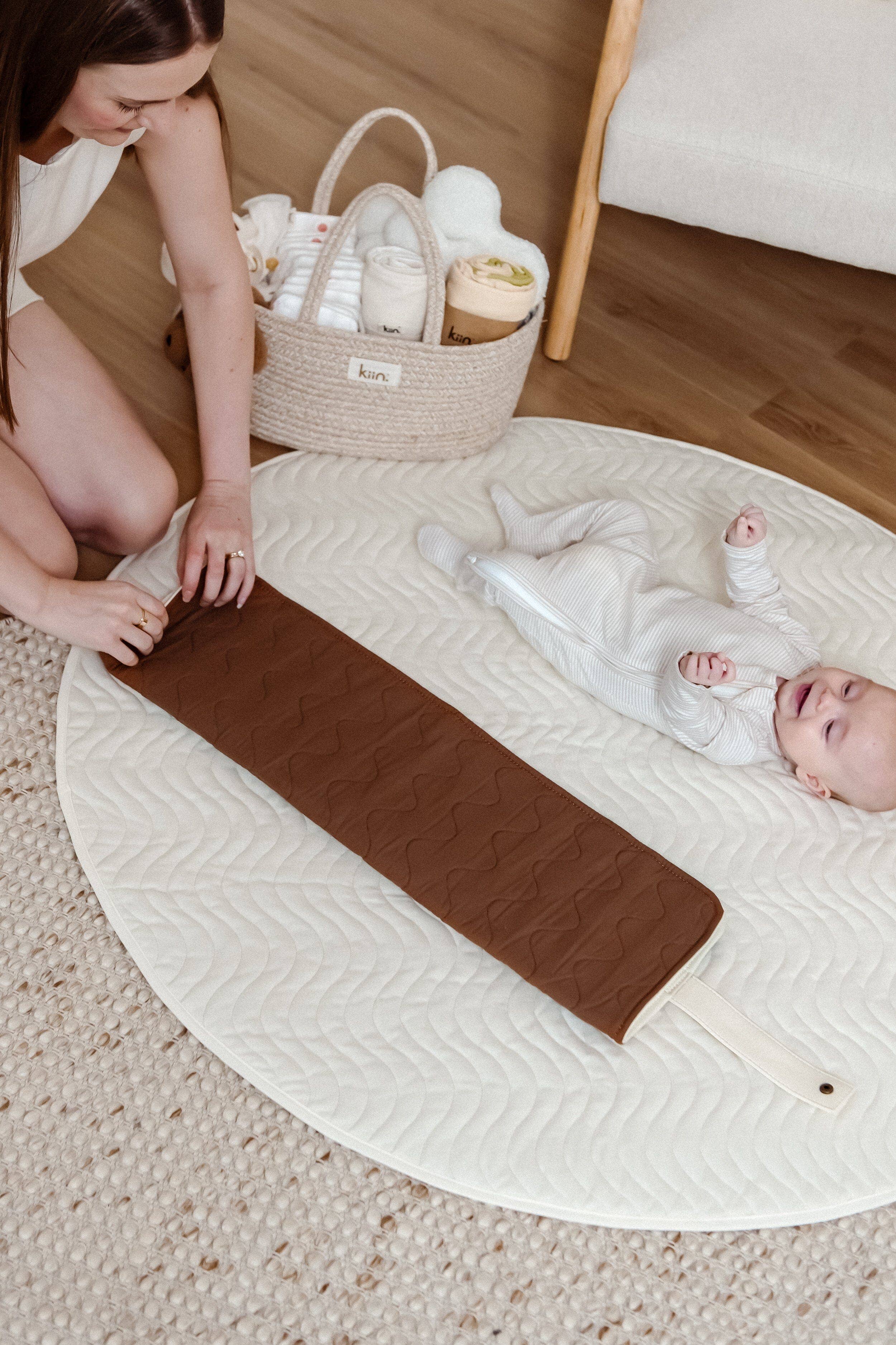 Kiin Baby - Luxe Travel Change Mat Chocolate