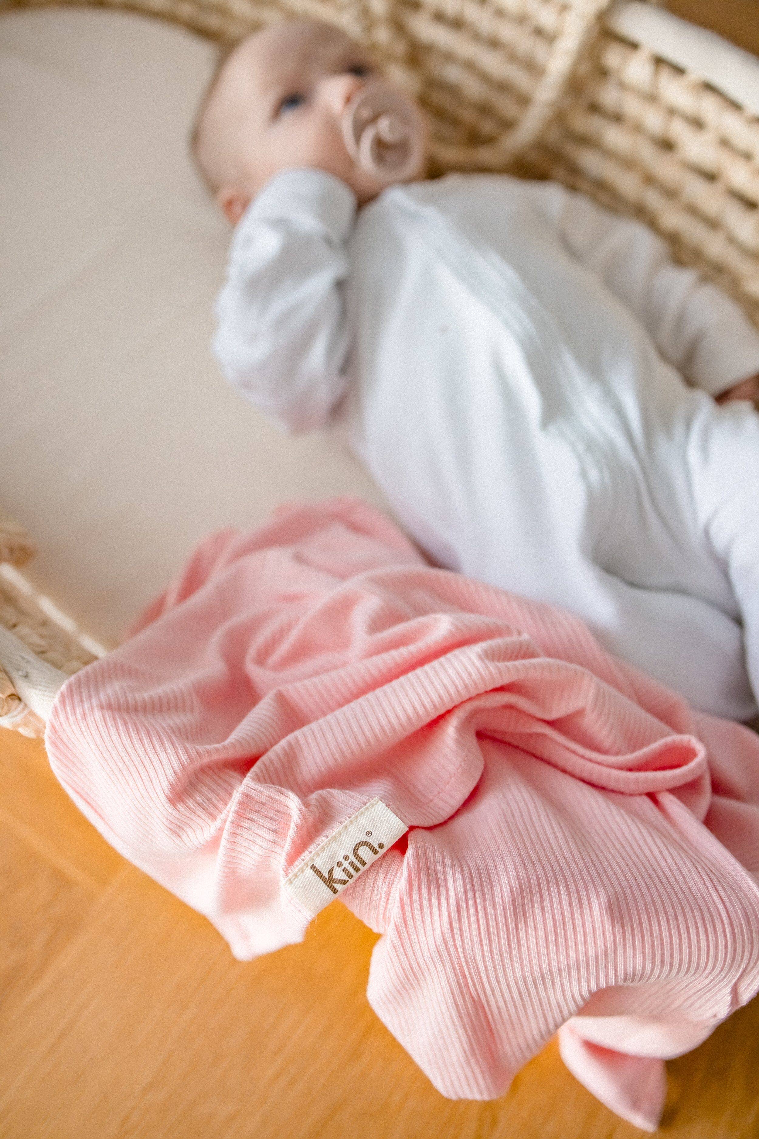 Kiin Baby - Bamboo Stretch Swaddle Peony