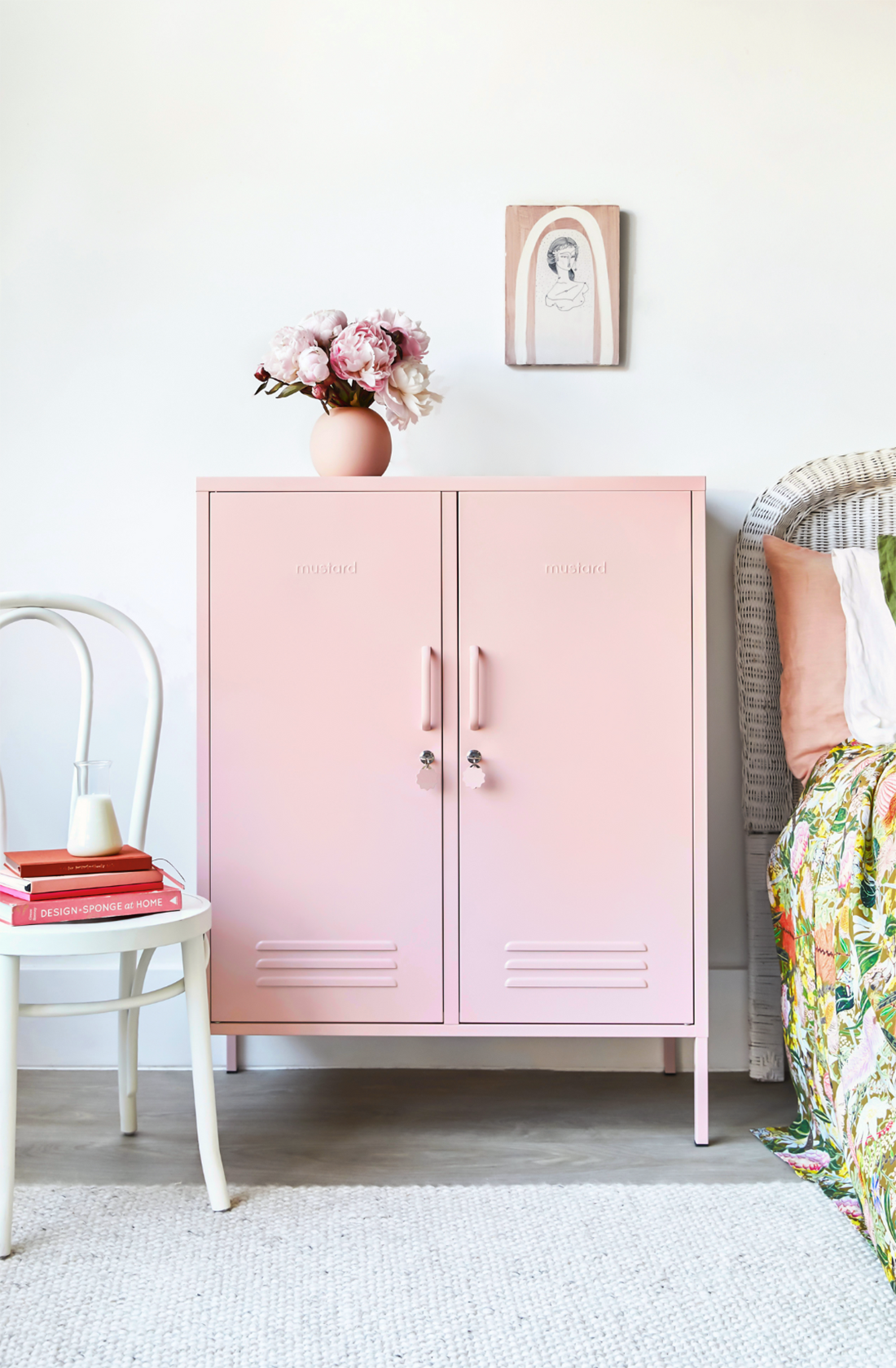 The midi locker in blush in room.