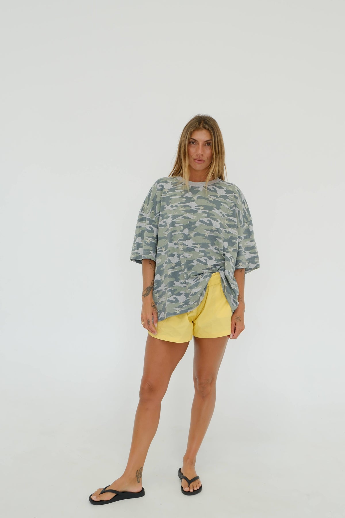 PRE-ORDER By Billie - Womens Oversized Tee Camo Star