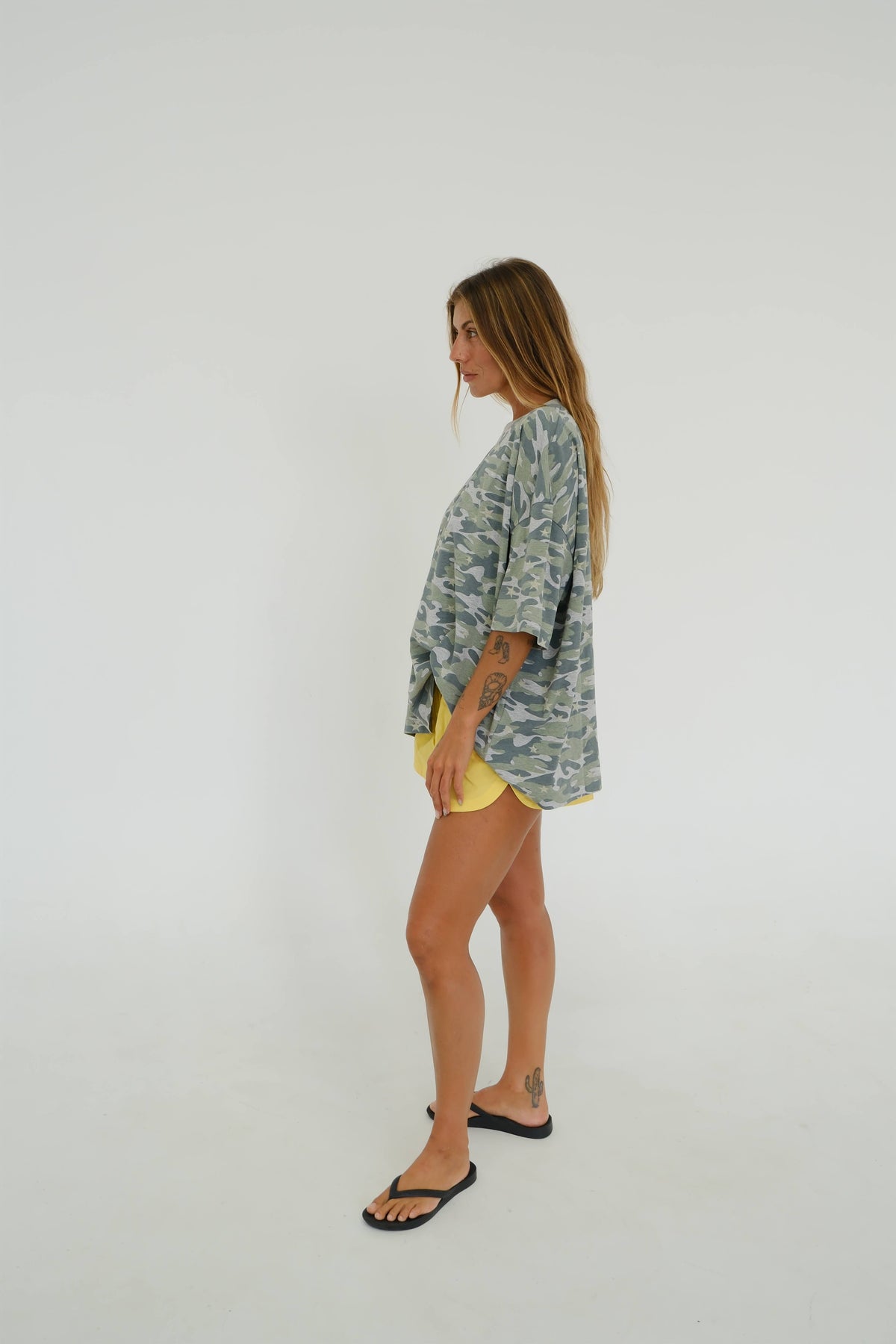 PRE-ORDER By Billie - Womens Oversized Tee Camo Star