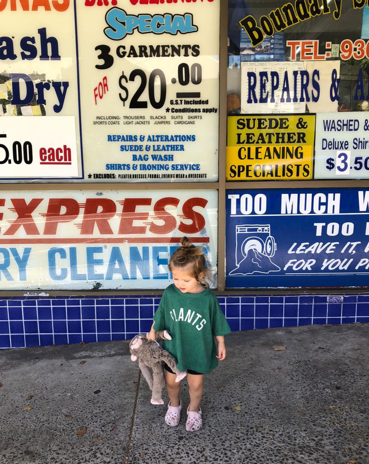 Ziggy Zaza Plants Tee in Kale Green