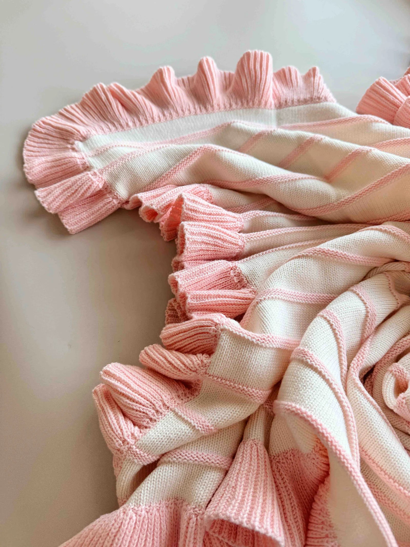 Freckles the Label - Raised Stripe Frill Blanket Sweetpea