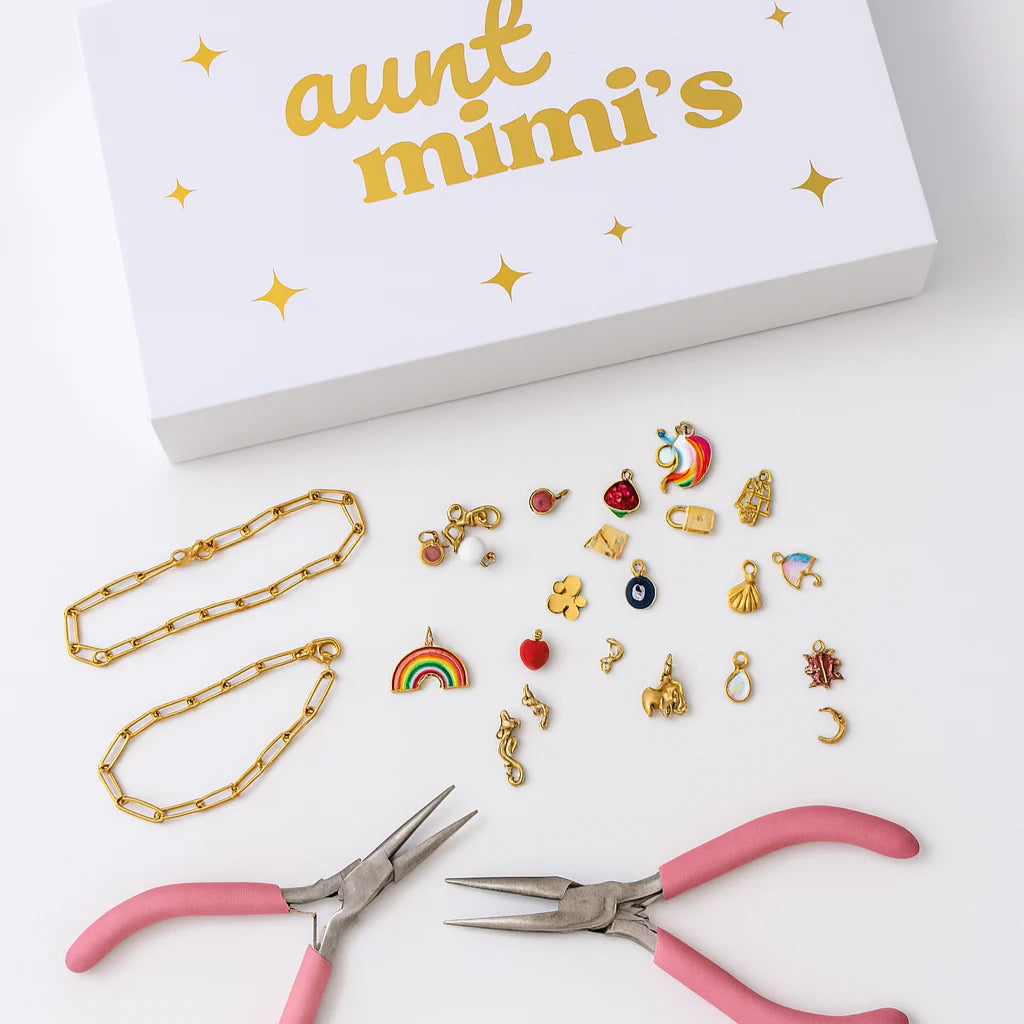 Aunt Mimi's - Girl's Charm Bracelet Kit