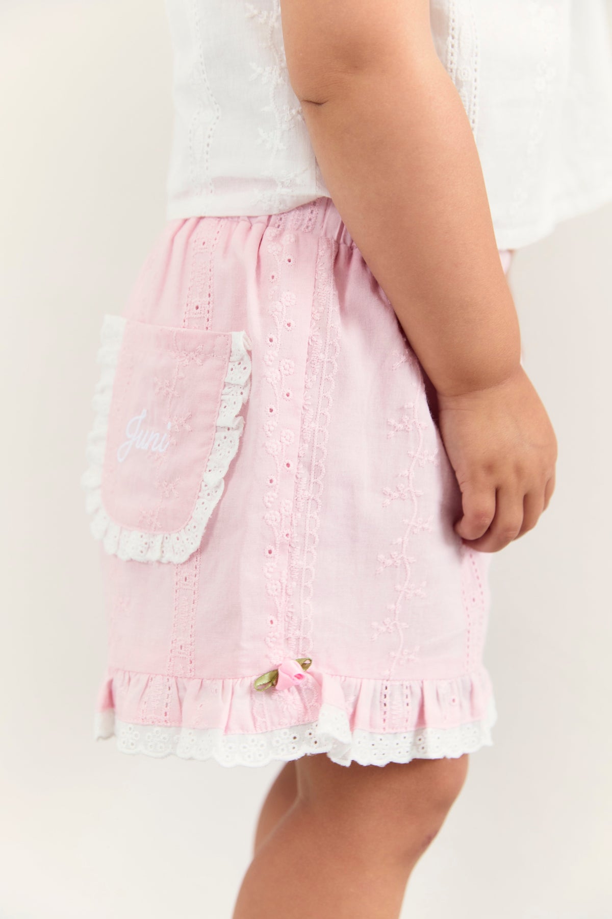 Juni JNR Eloise Short Pink