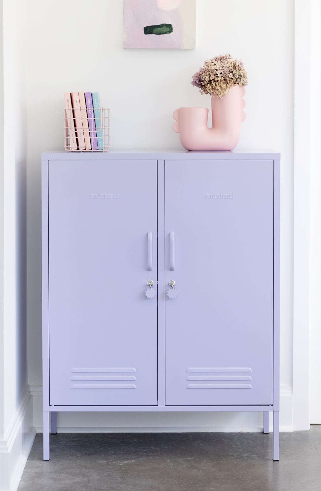 The midi locker in lilac.