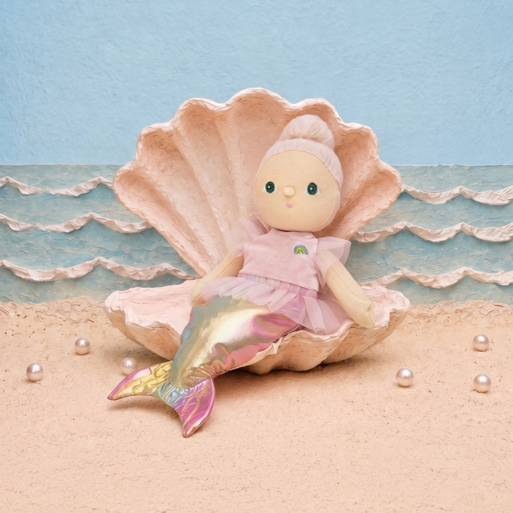 Dinky Dinkum Marina Mermaid lifestyle shot in clam shell