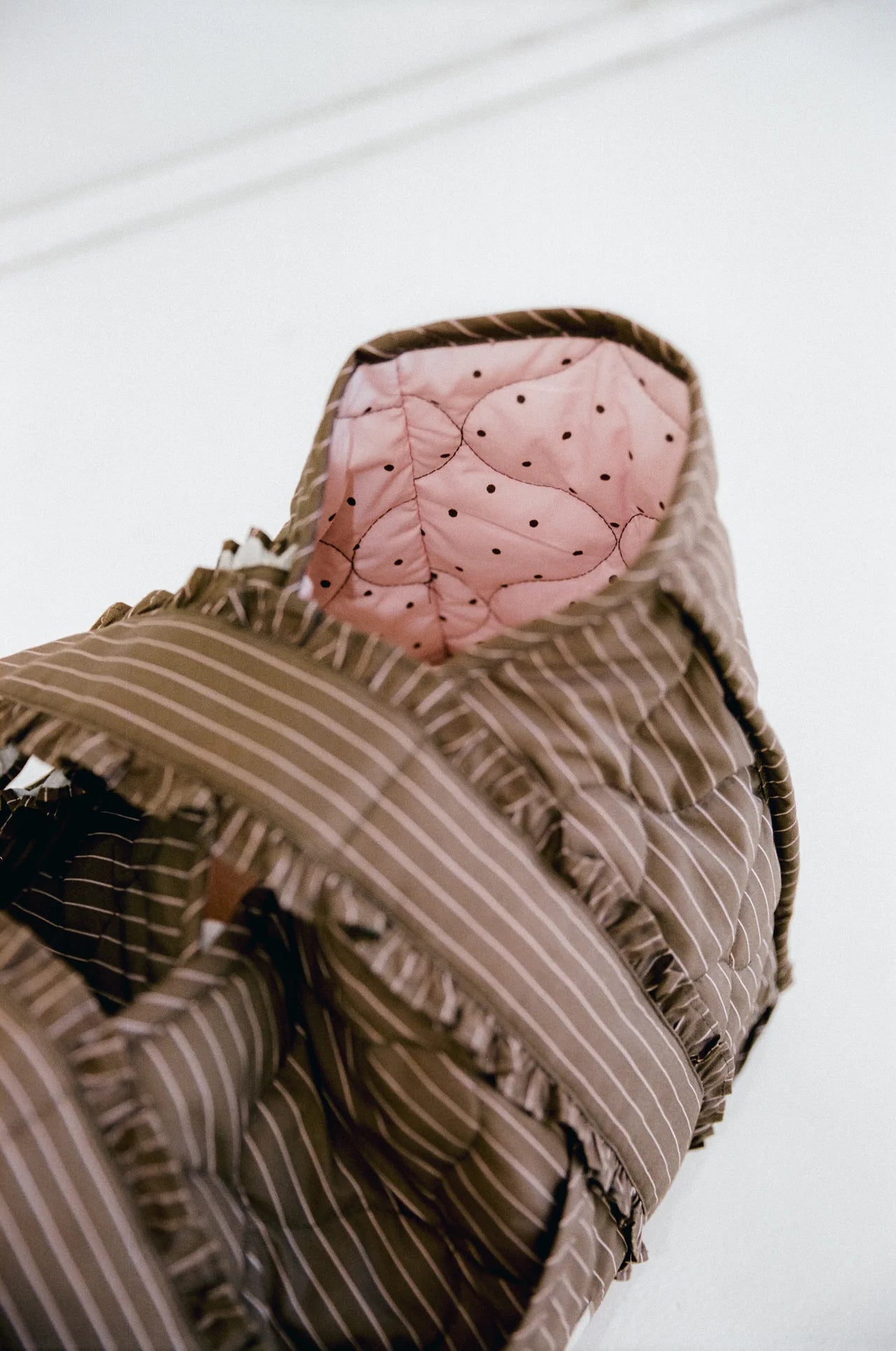 JUNI - The Everything Bag Cocoa Pinstripe