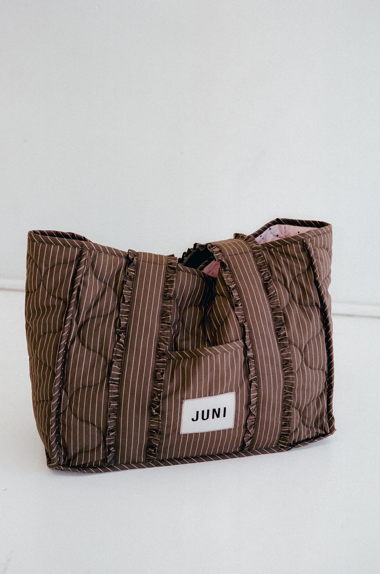JUNI - The Everything Bag Cocoa Pinstripe
