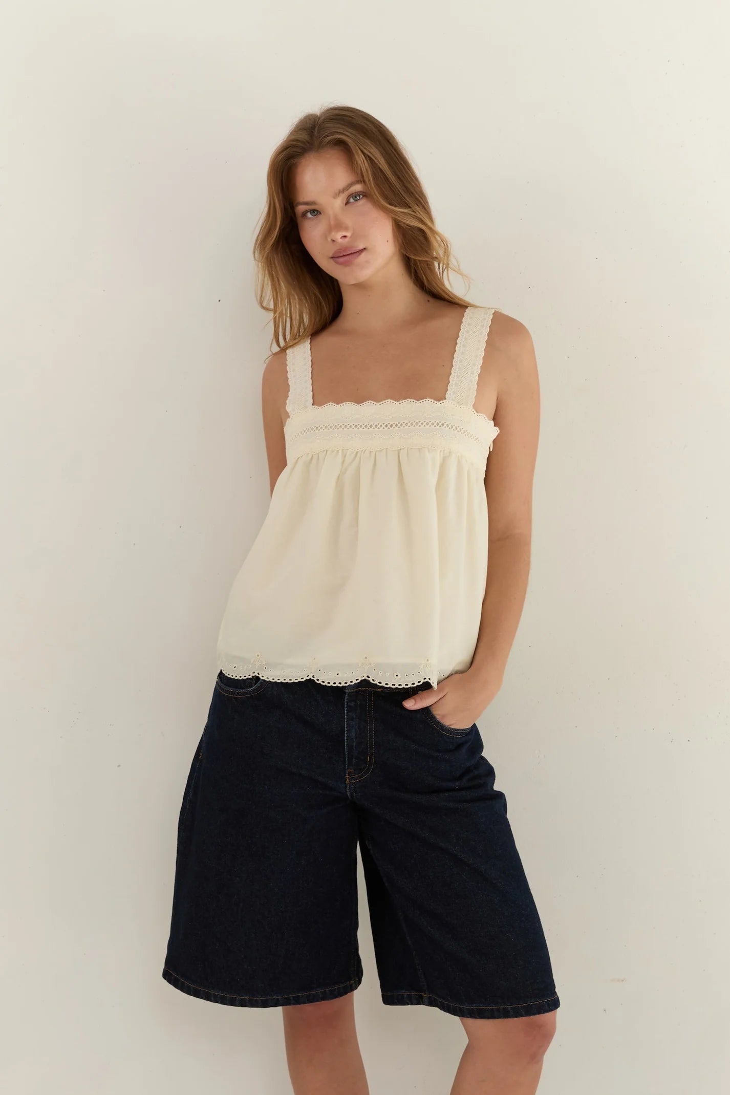 JUNI - Francesca Cami Soft Daffodil