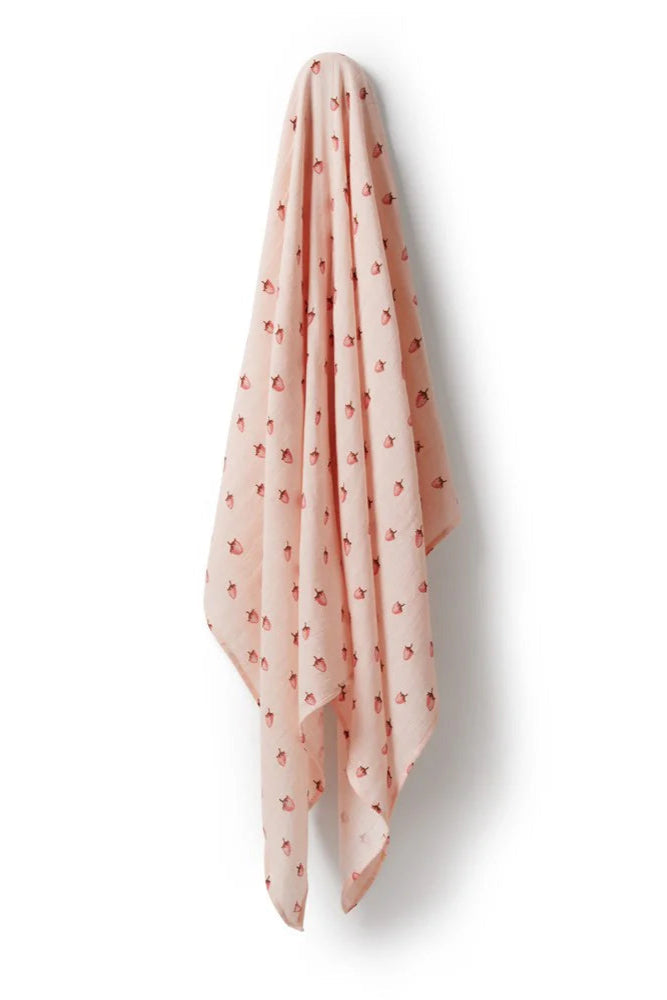 Wilson & Frenchy - Strawberry Kisses Organic Muslin