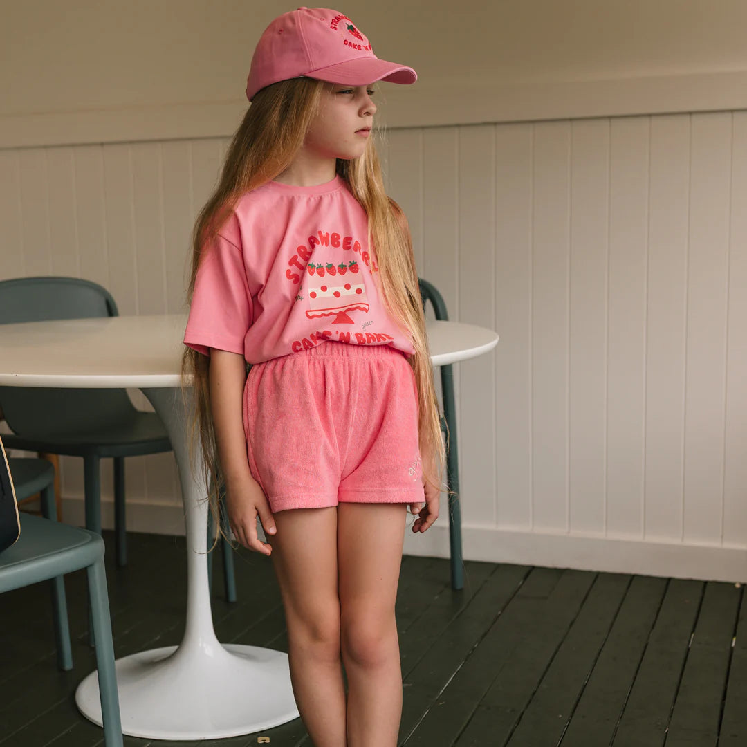 Golden Children - Strawberry Cake Cap Bubblegum
