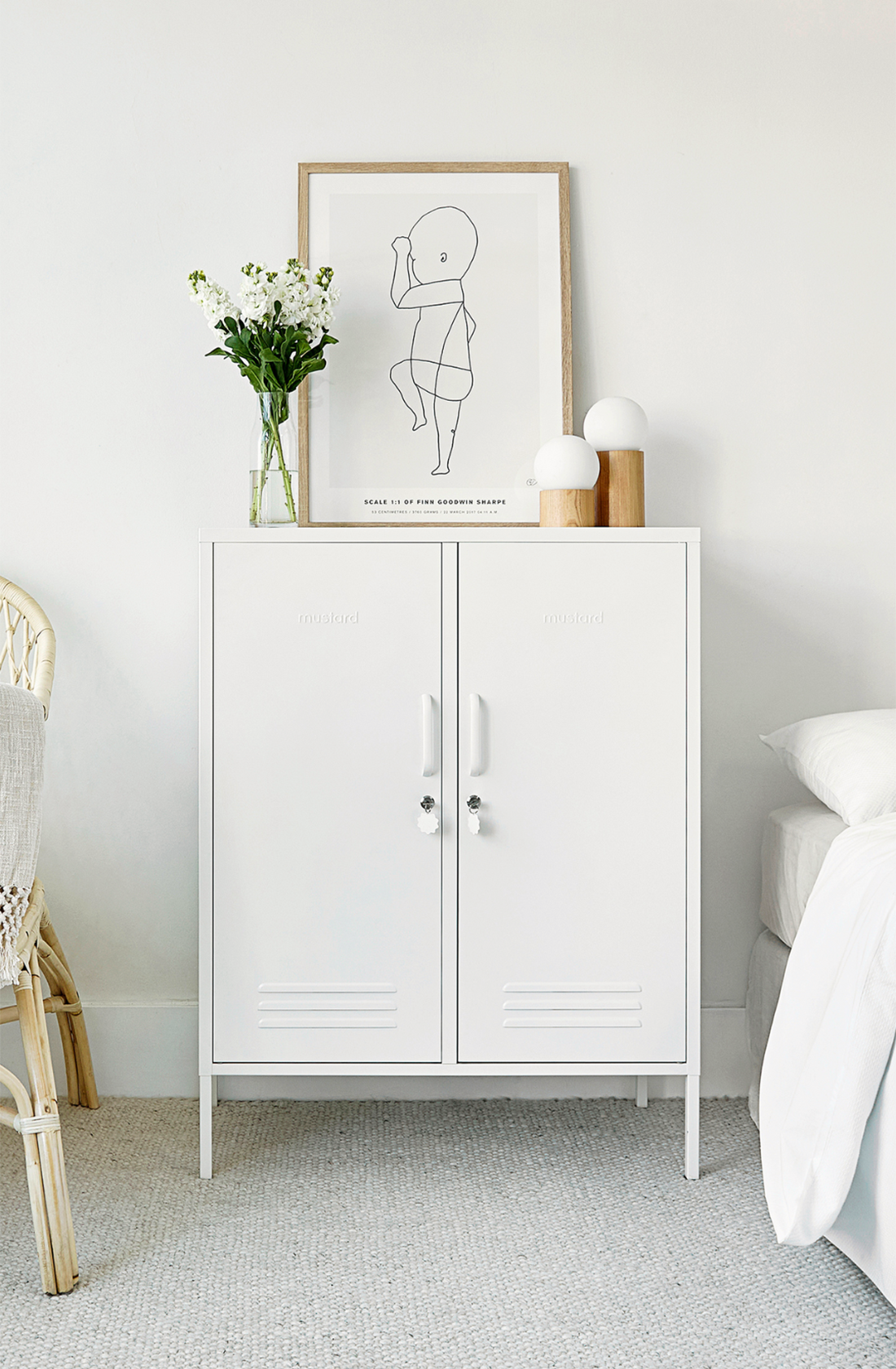 The midi locker in chalk.