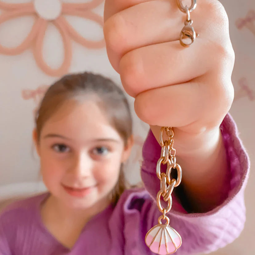 Aunt Mimi's - Girl's Charm Bracelet Kit