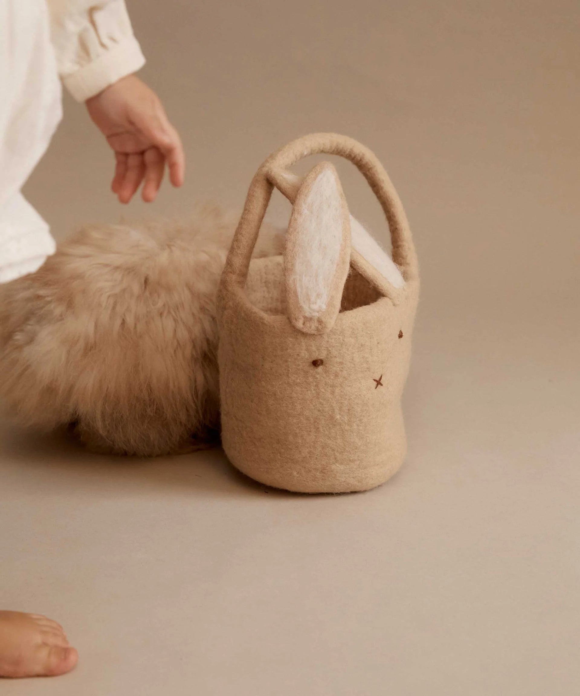 Philé - Easter Bunny Basket Beige
